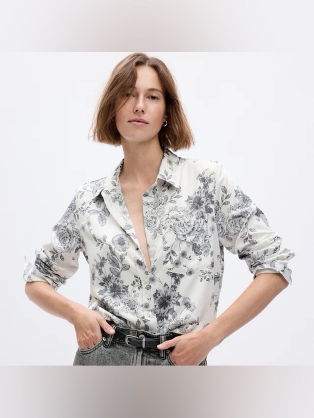 GAP Satin White Button-Down Shirt with Gray Floral Light Y2K Party Classy